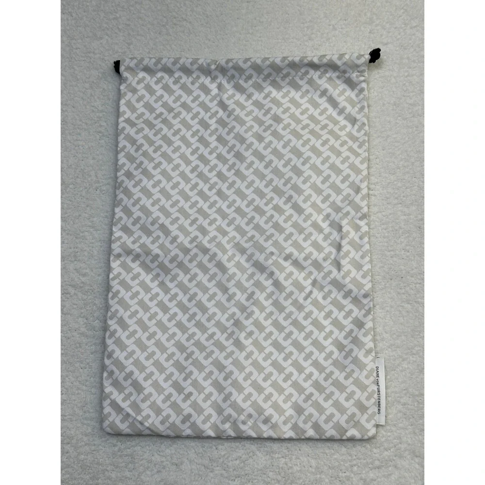 Diane Von Furstenberg DVF Monogram‎ Drawstring Dust Bag Gray / White 17 x 11.5
